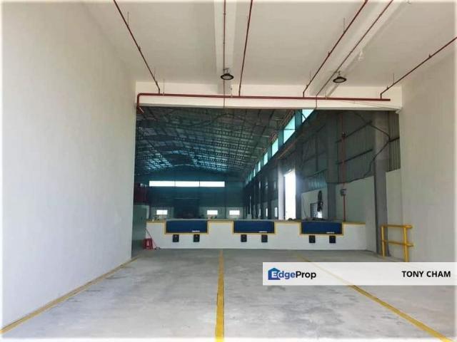 Warehouse for rent in Petaling, Alam Impian