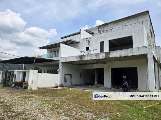 House for sale in Tanjong Sepat, Selangor