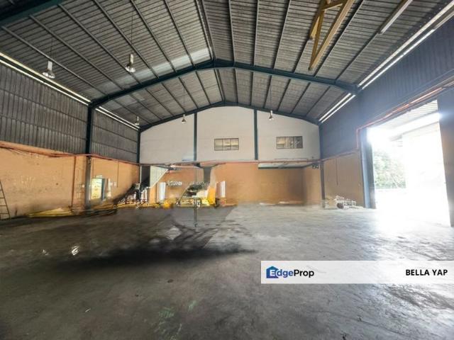 Warehouse for rent in Petaling, Alam Impian