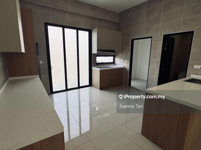 Townhouse for rent in Petaling, Damansara Damai