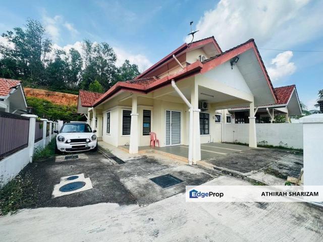House for sale in Tanjong Sepat, Selangor