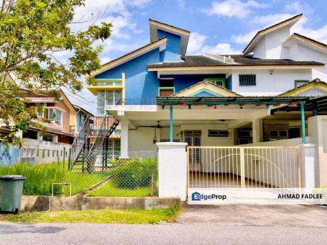 House for sale in Kampung Desa Putra, Sepang