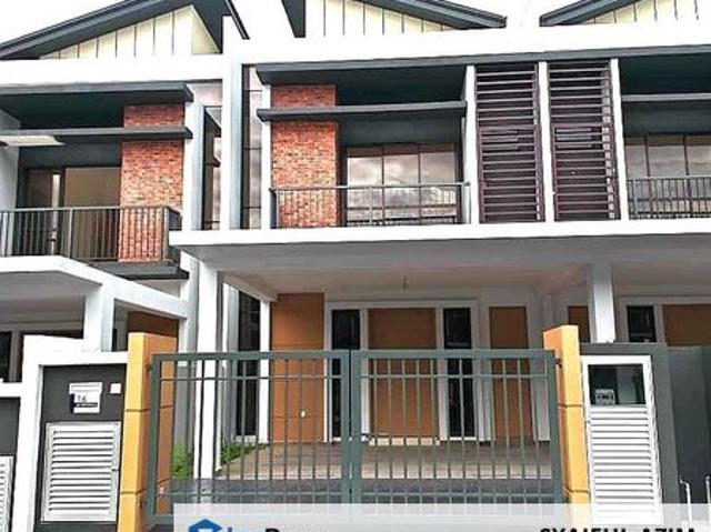 House for sale in Kampung Desa Putra, Sepang