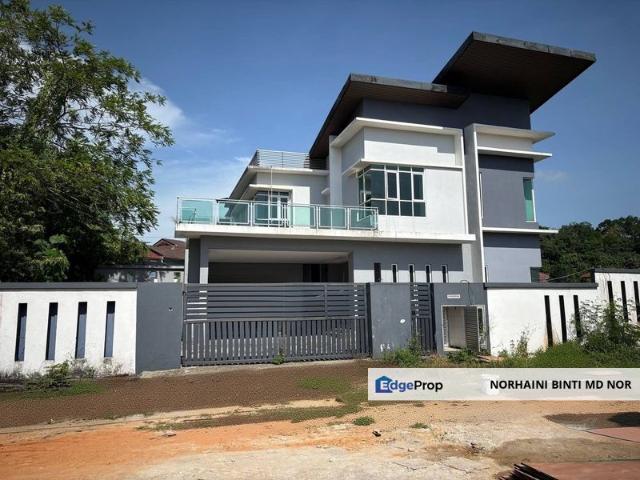 House for sale in Tanjong Sepat, Selangor