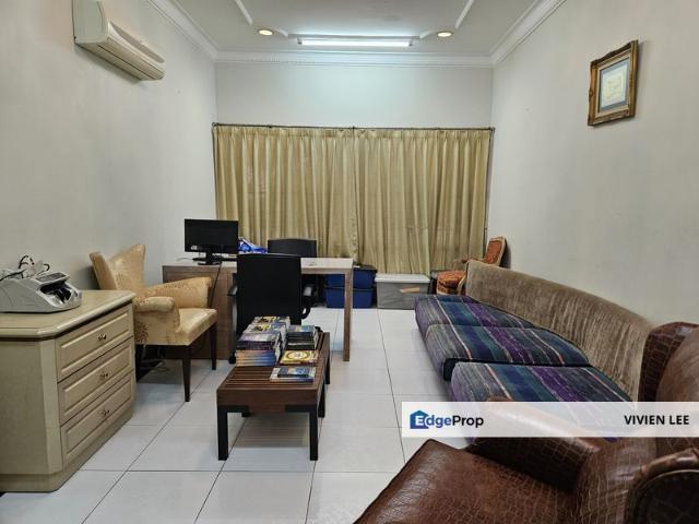 House for sale in Country Heights Damansara, Kuala Lumpur