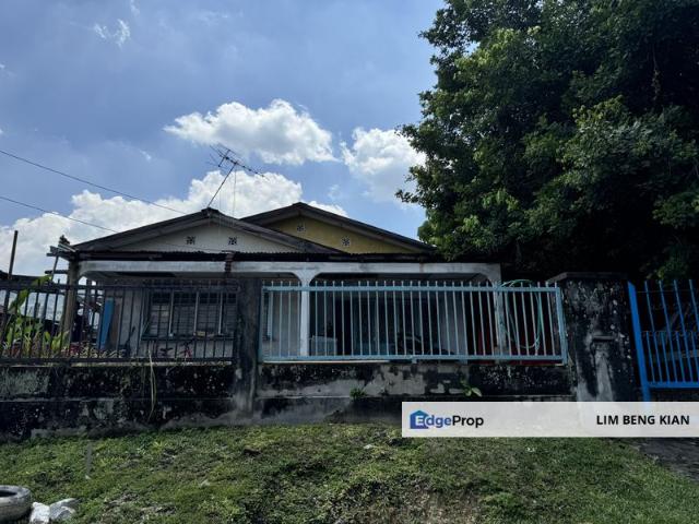 House for sale in Langat, Selangor