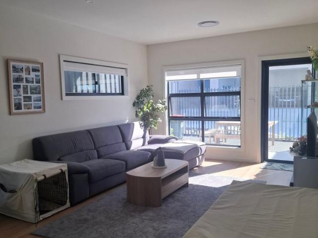 Room for rent in Wollongong West, New South Wales