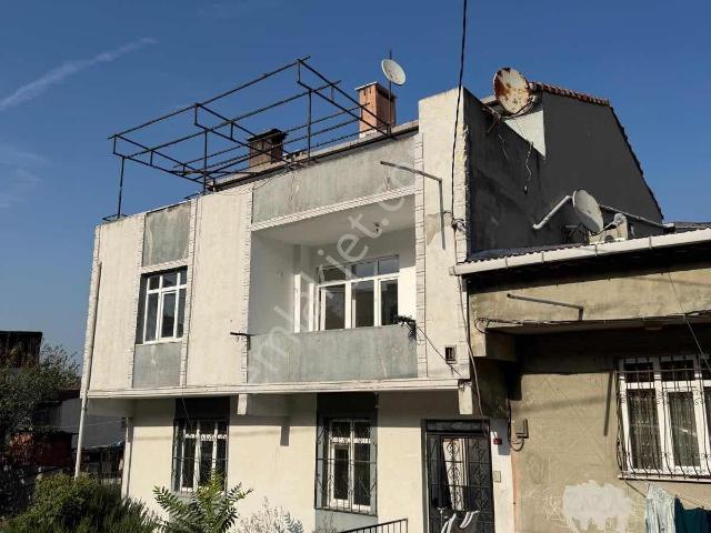 Şahintepe Mahallesi, Başakşehir içerisinde satılık Bina