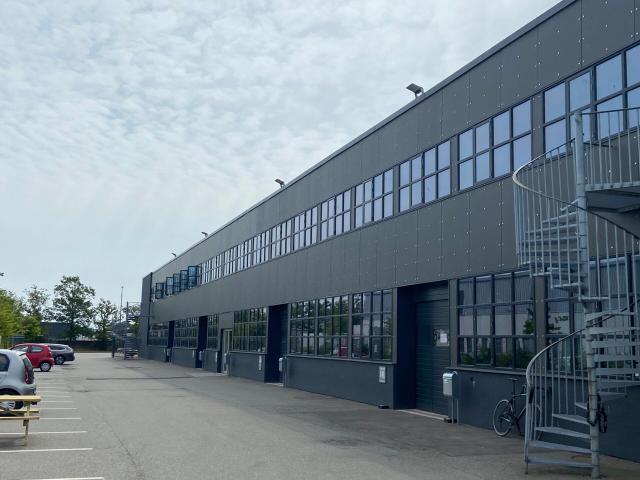 Erhvervsejendom til leje i Brøndby