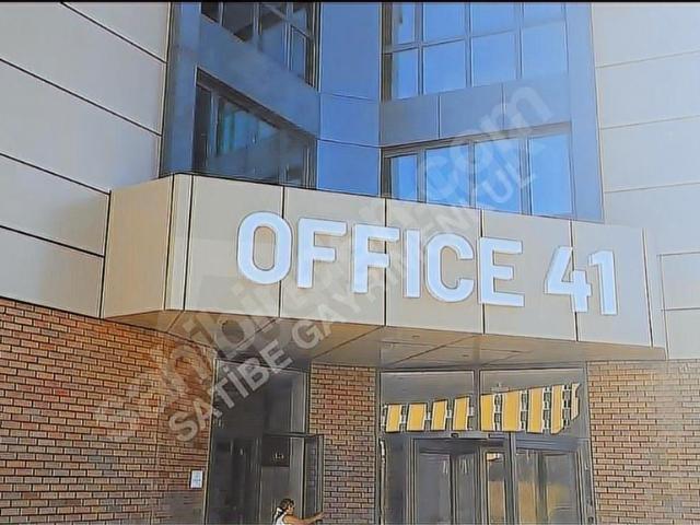 İzmit, Kocaeli içerisinde satılık Ofis