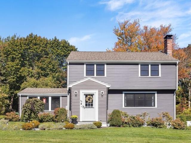 House for sale in Scituate Center, Scituate