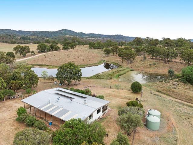 Cottage for sale in Silverwood, Queensland