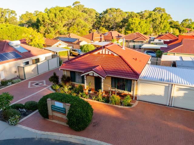 Villa for sale in Cooloongup, Western Australia