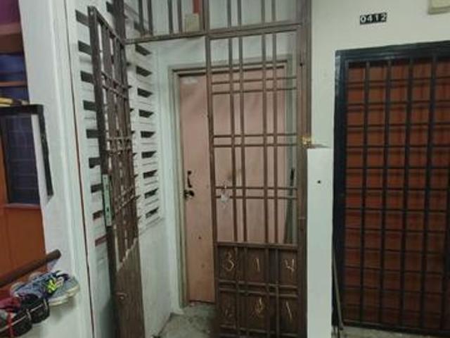 Flat for sale in Bukit Ledang, Johor