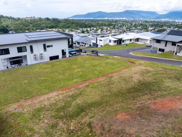 Land for sale in Kanimbla, Cairns