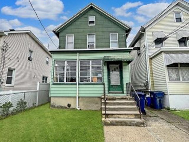 House for sale in Hackensack, New Jersey