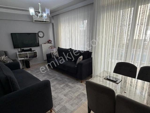 Karabağlar, İzmir içerisinde satılık mülk