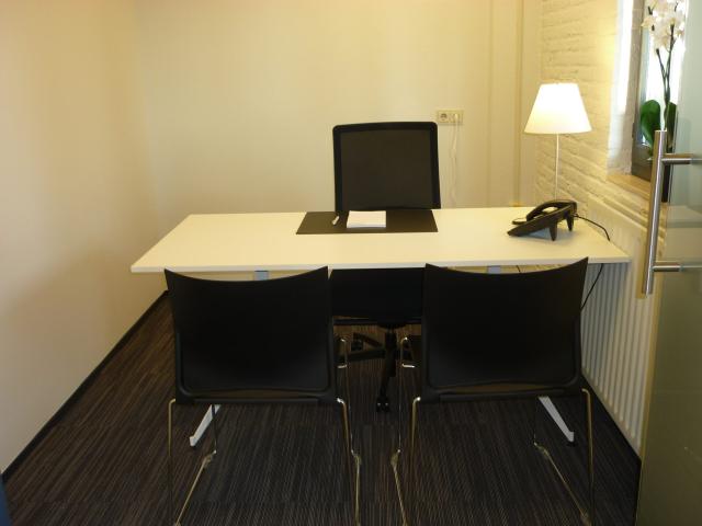 Bedrijfspand te huur in Maastricht-Zuidoost, Maastricht