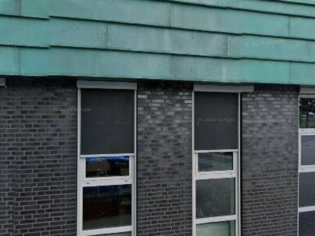 Bedrijfspand te huur in Windmolenbroek, Almelo