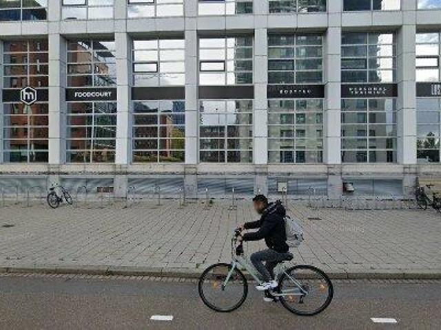 Bedrijfspand te huur in Laak, Zuid Holland