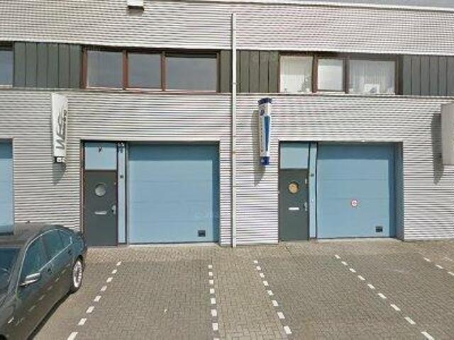 Bedrijfspand te huur in Roelofarendsveen, Zuid Holland