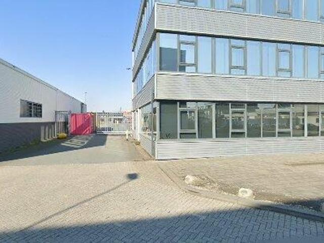 Bedrijfspand te huur in Charlois, Rotterdam