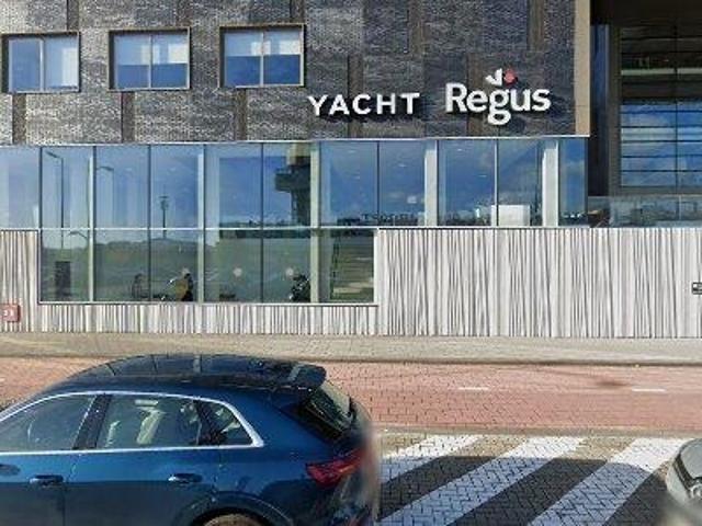 Bedrijfspand te huur in Zestienhoven, Rotterdam