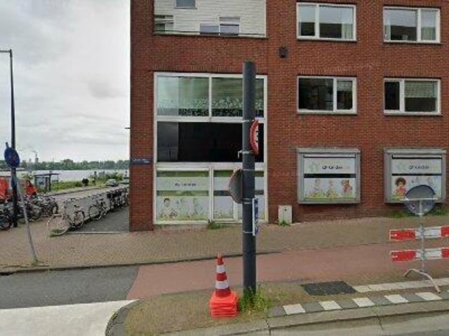 Bedrijfspand te koop in Oost, Amsterdam