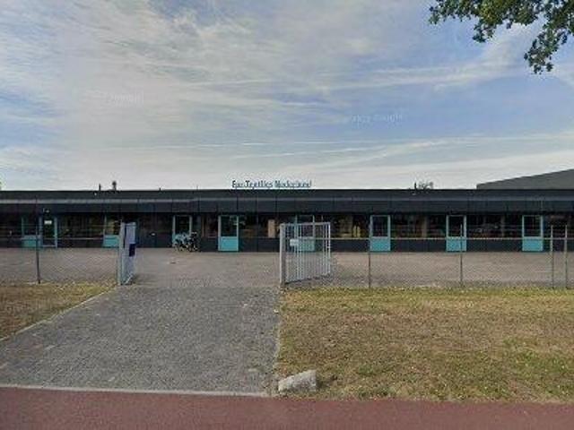 Bedrijfspand te koop in Enschede, Overijssel