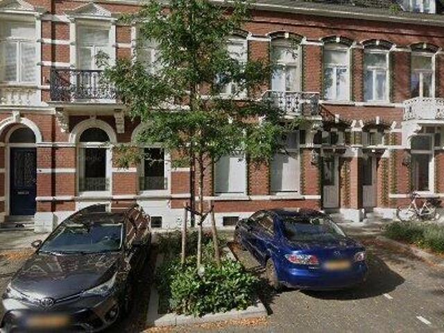 Bedrijfspand te koop in Maastricht-Centrum, Maastricht