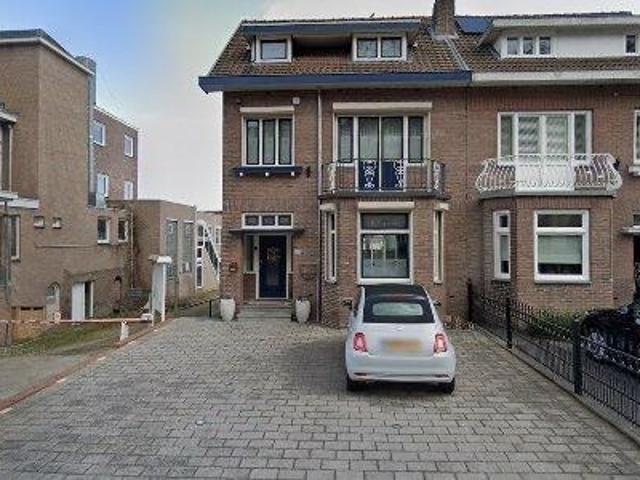 Bedrijfspand te koop in Neerhem, Valkenburg