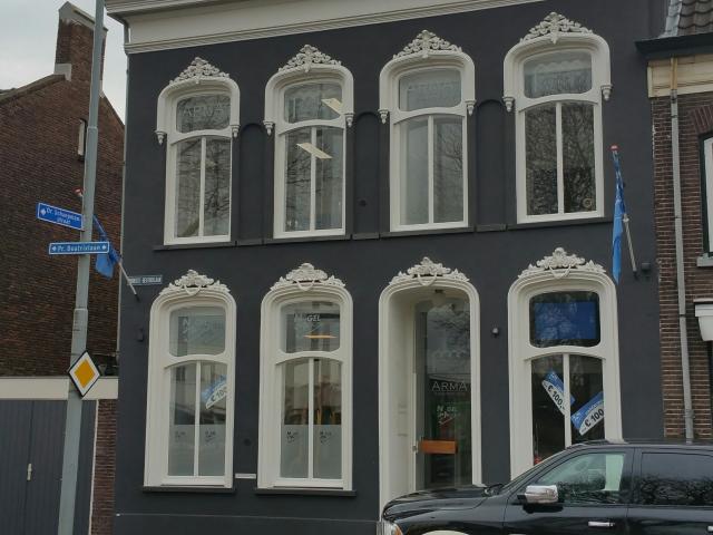 Bedrijfspand te huur in Tiel
