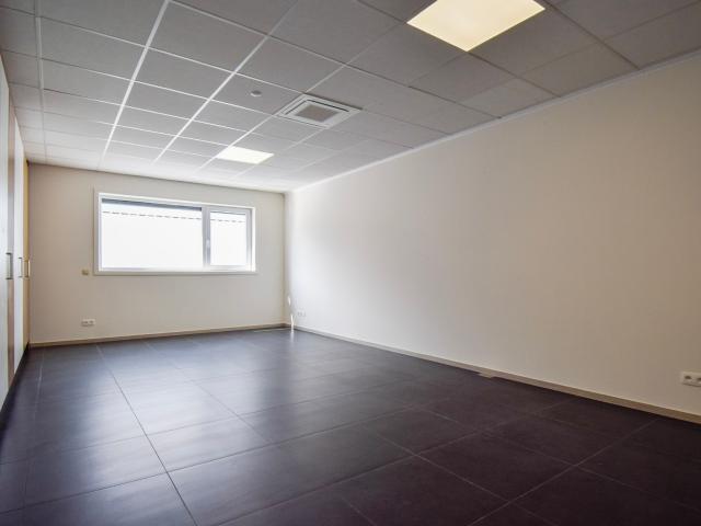 Bureau location à Gelinden, Limburg