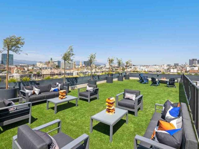 Apartment for rent in Harbor City, Canoga Park