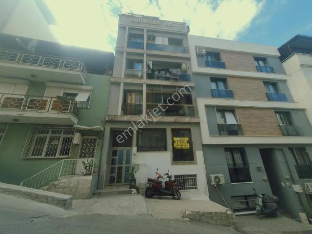 Gülyaka Mahallesi, Karabağlar içerisinde kiralık mülk