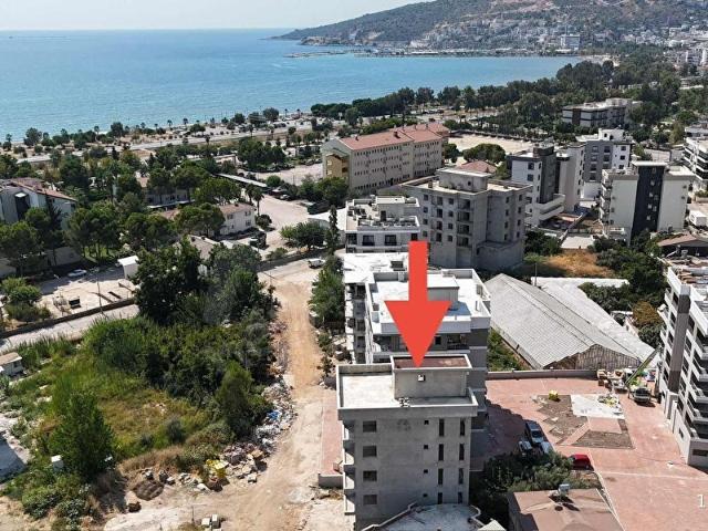 Kum, Finike içerisinde satılık mülk