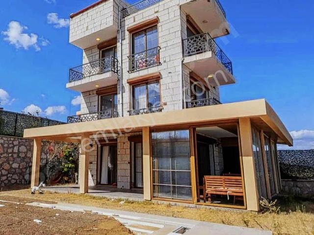 Karaburun, İzmir içerisinde satılık Villa