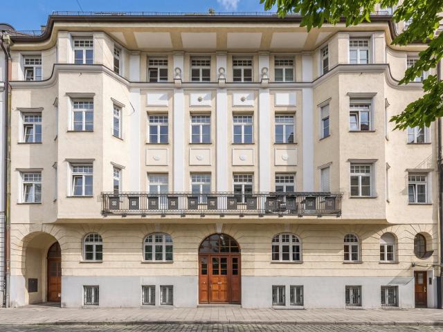 Büro kaufen in Kreuzviertel, München