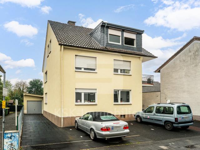 Mehrfamilienhaus kaufen in Hangelar, Sankt Augustin
