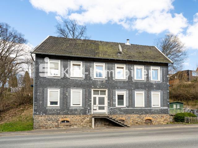 Mehrfamilienhaus kaufen in Allenbach, Reichshof