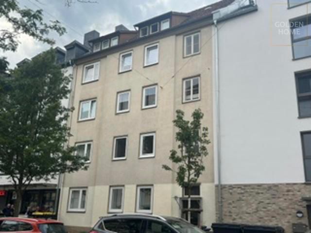 Dachgeschosswohnung kaufen in Steuerwald, Hildesheim