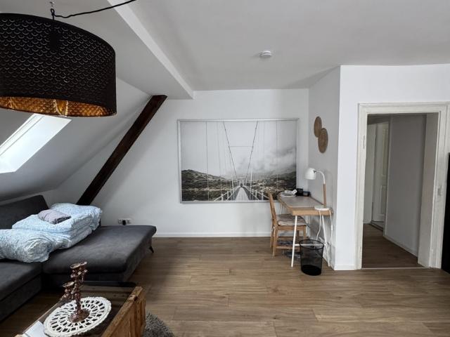 Dachgeschosswohnung kaufen in Augsburg, Bayern