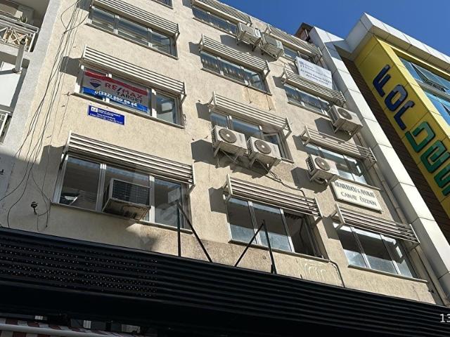 Karşiyaka, İzmir içerisinde satılık Ofis
