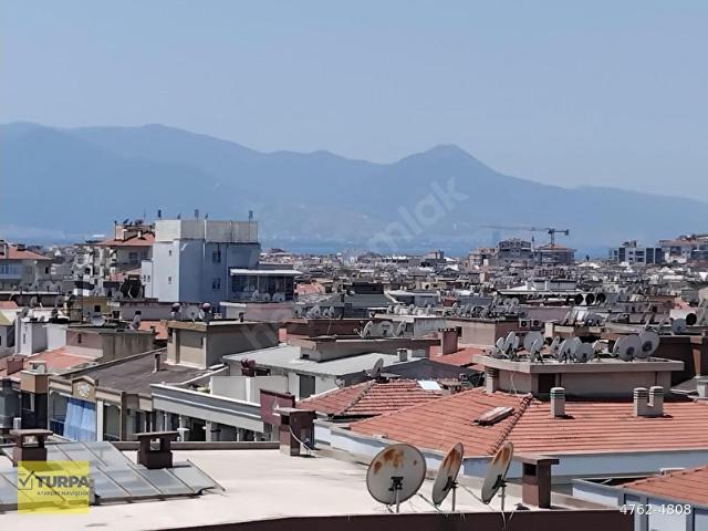 Karşiyaka, İzmir içerisinde satılık mülk