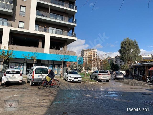 Karşiyaka, İzmir içerisinde satılık Dükkan