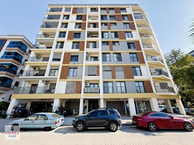 Karşiyaka, İzmir içerisinde satılık mülk