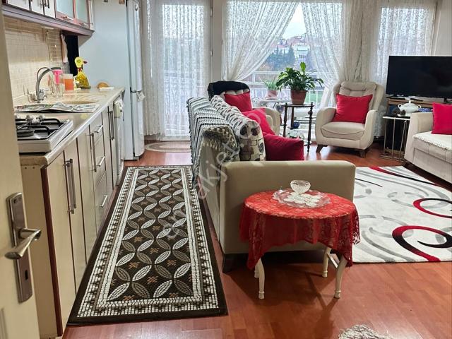 Karşiyaka, İzmir içerisinde kiralık mülk