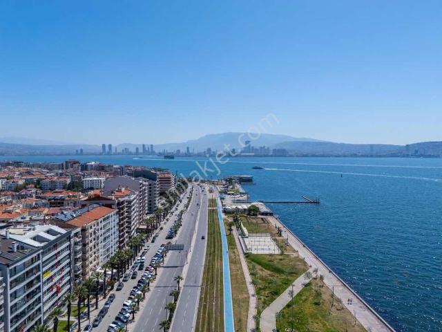 Karşiyaka, İzmir içerisinde satılık mülk