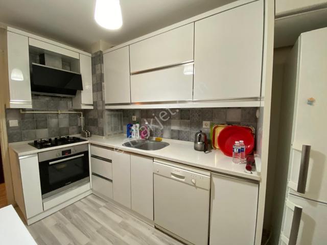 Aksoy Mahallesi, Karşıyaka içerisinde kiralık mülk