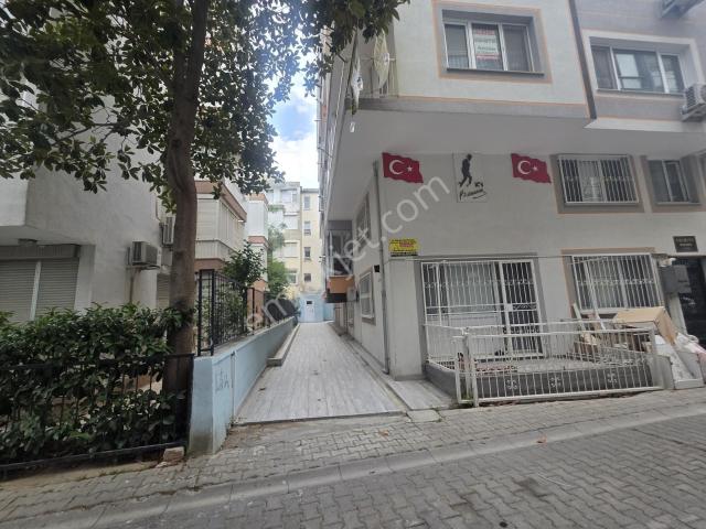 Karşiyaka, İzmir içerisinde kiralık mülk